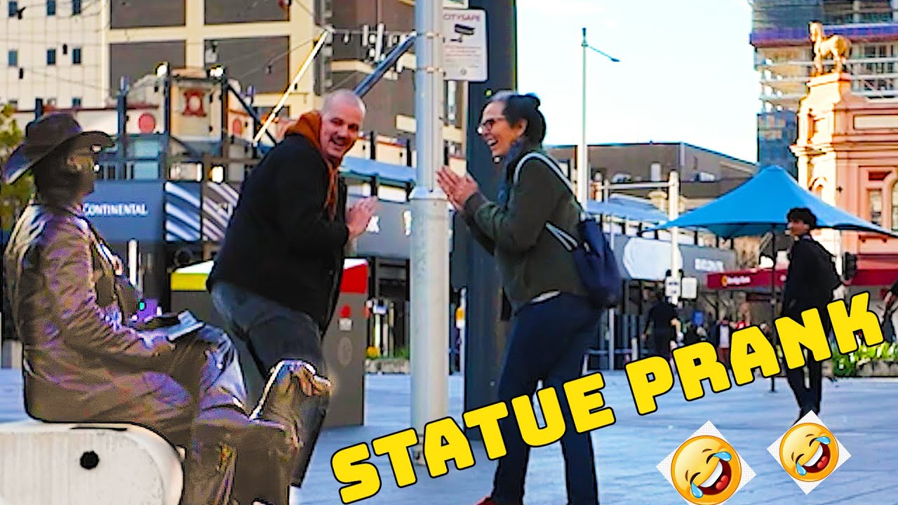 STATUE PRANK IN SYDNEY - GOOD FUN AND LAUGH 🤣
