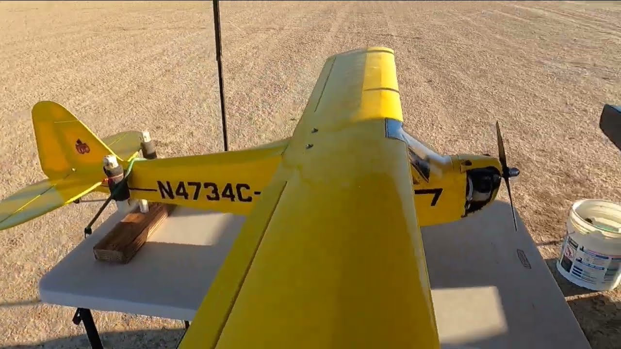 Carl Goldberg Piper Cub Anniversary Edition - A good old reliable RC airplane