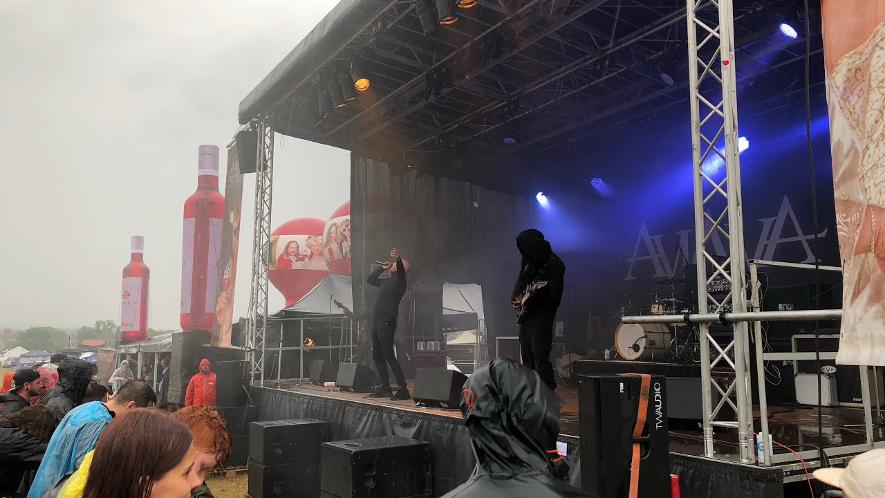 AVIANA - Rage (Live)
