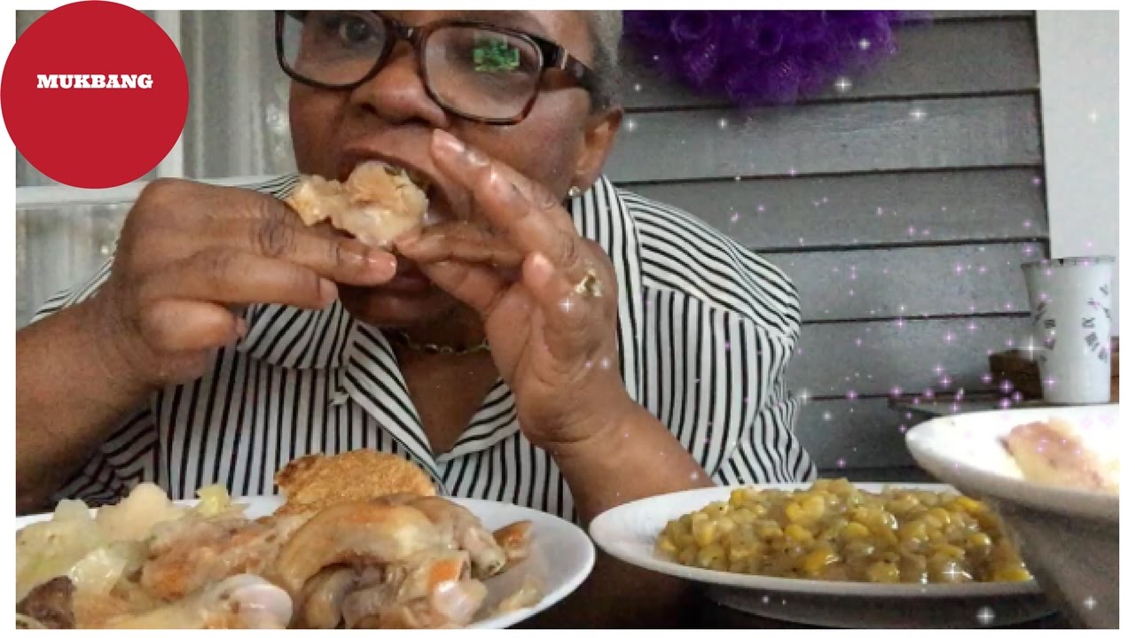 PIG FEET - CABBAGE & HOT WATER CORN BREAD -Mukbang