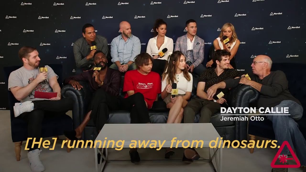 (LEGENDADO) NERDIST: Daniel Sharman e elenco de Fear TWD respondem quem sobreviveria ao Apocalipse