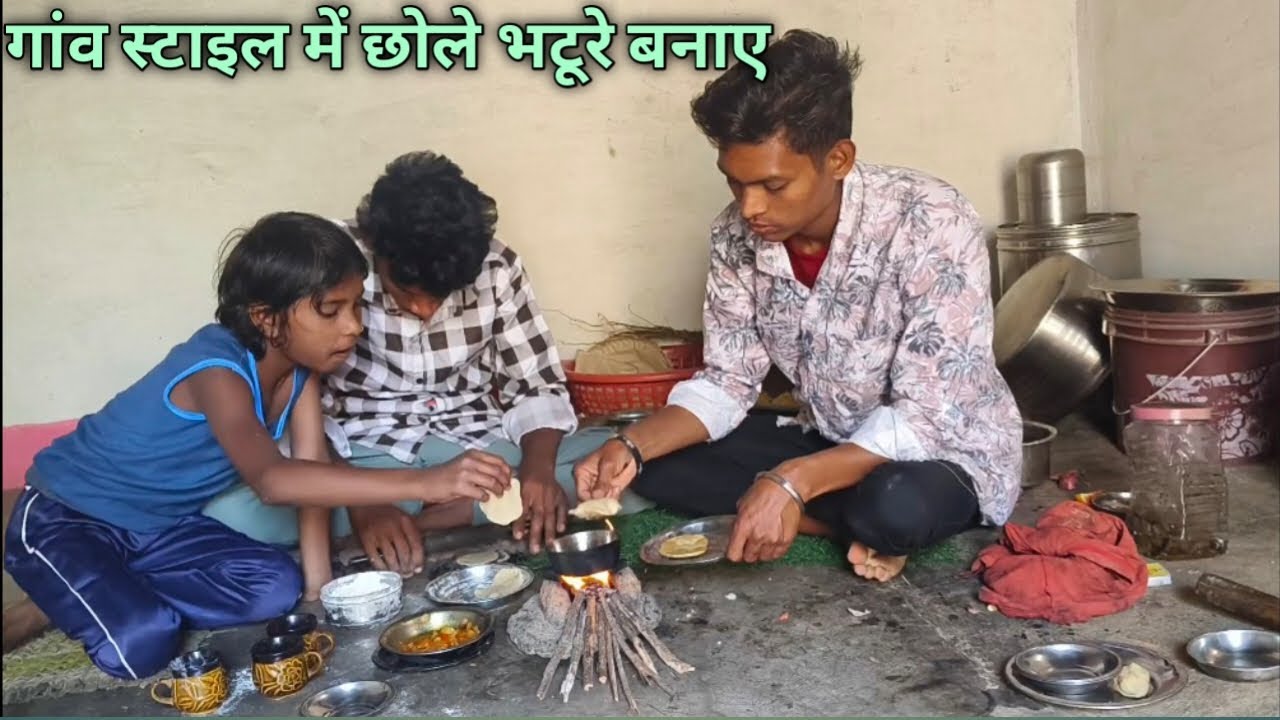 Chhole bhature banay 