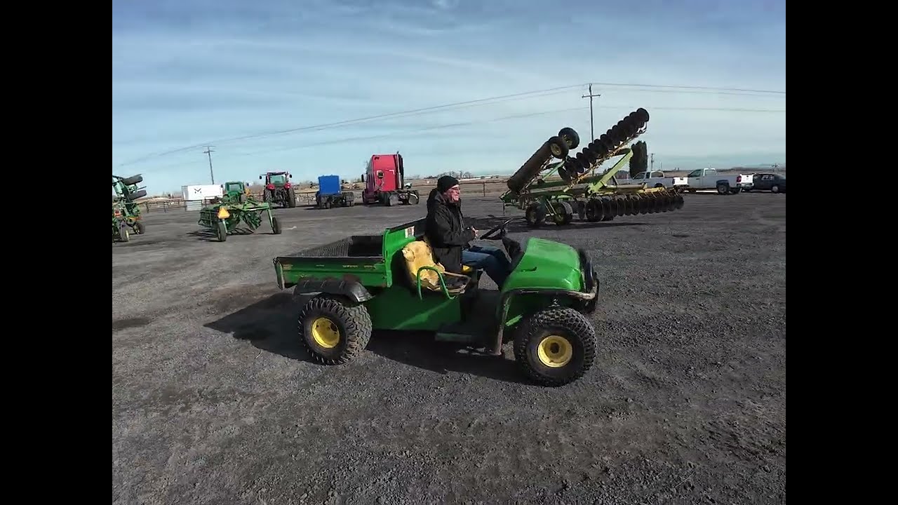 2010 John Deere TS 4X2 Gator UTV 053165