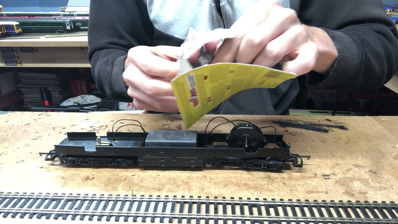 Lima class 37 DCC conversion