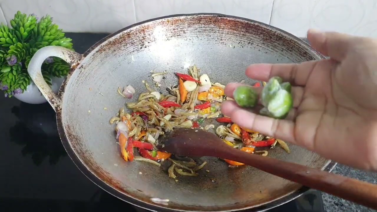 Ide Menu Buka Puasa Masak Yang Cepet Oseng Oseng  Terong dan Teri Enak  !