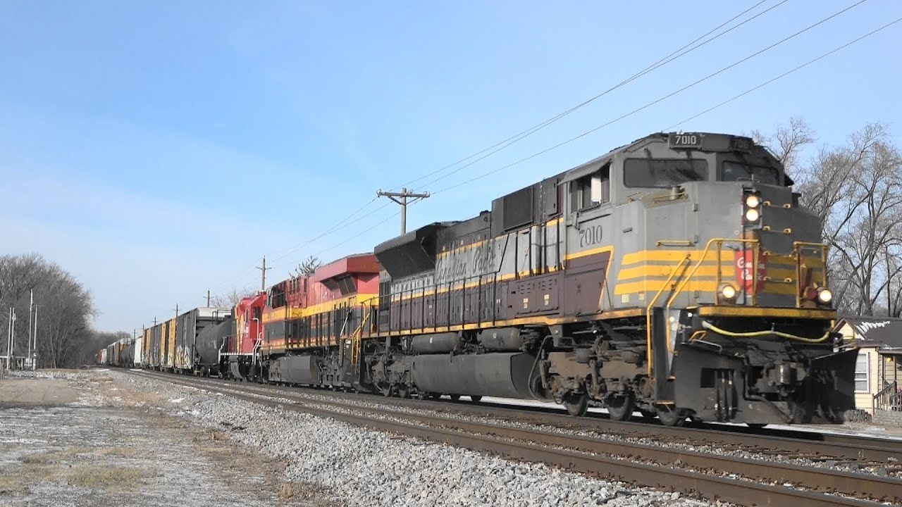 CP Heritage Unit With CPKC Geep, Buffalo, IA 1/20/26