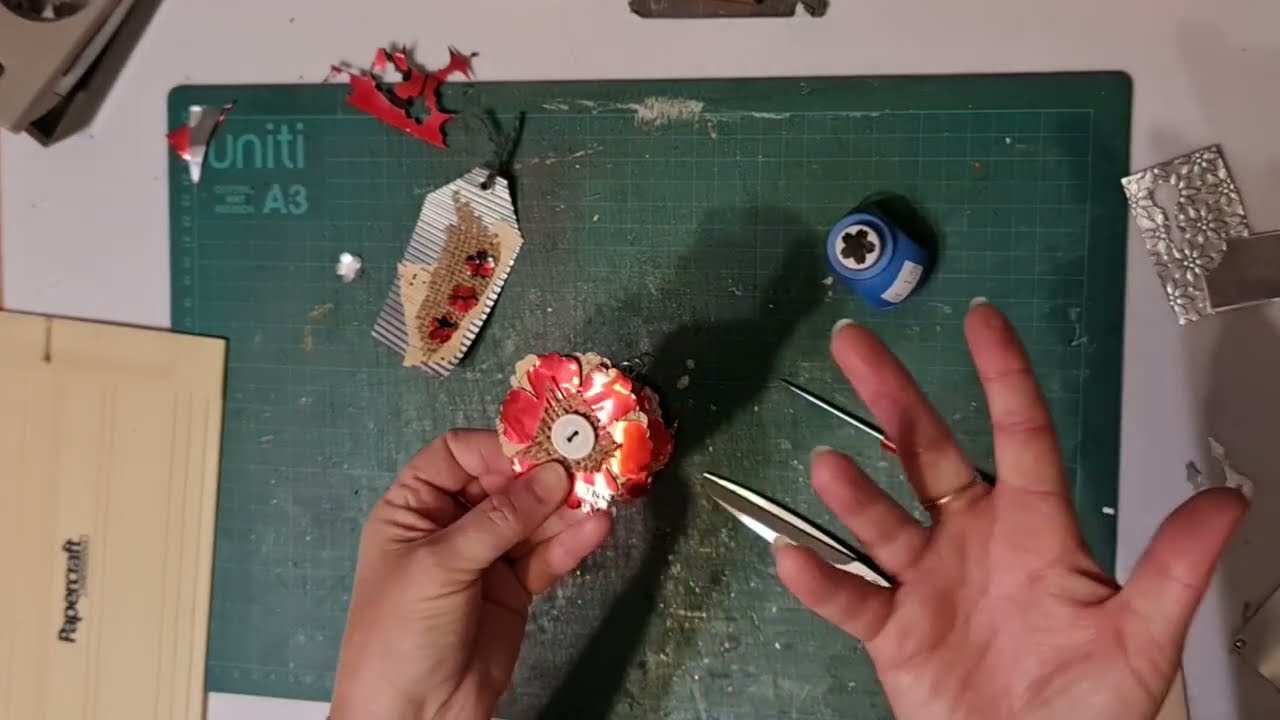 5 WAYS TO USE AN ALUMINIUM CAN IN YOUR JUNK JOURNAL