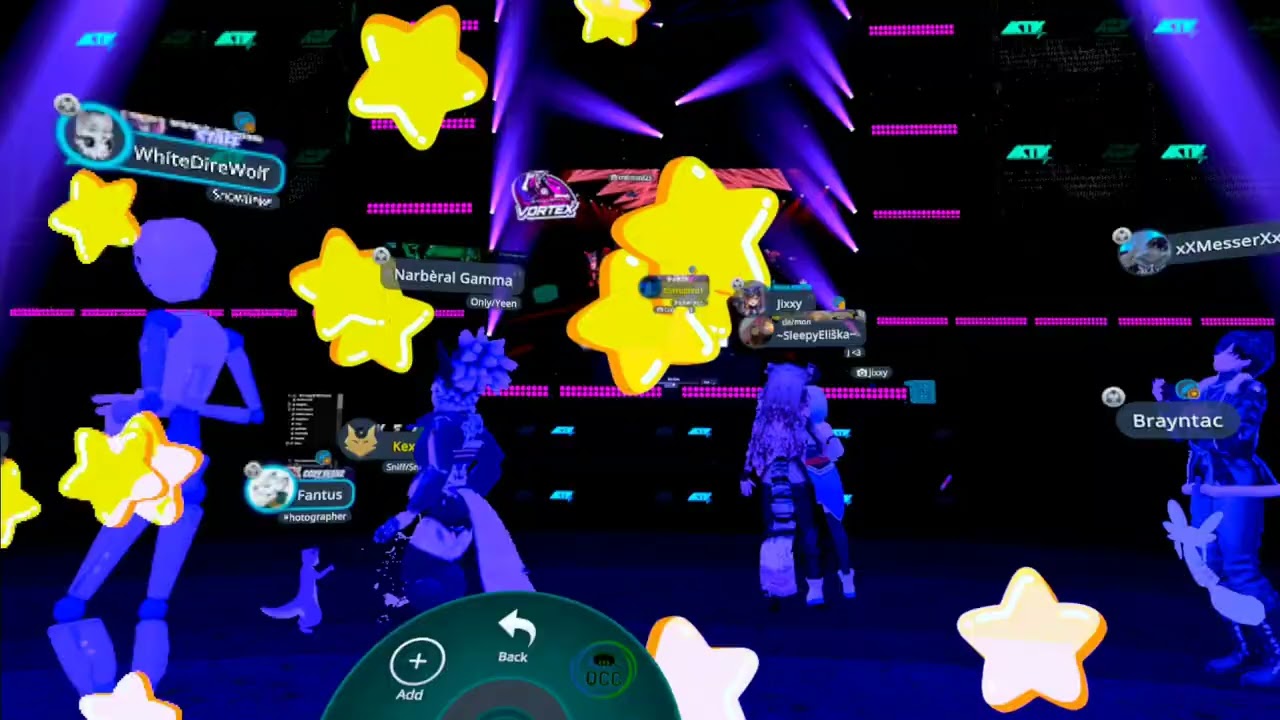 THE RAVE HOUSE V2 ON VRCHAT...YES, VIVA RICKY MARTIN'S LIVING LA VIDA LOCA!