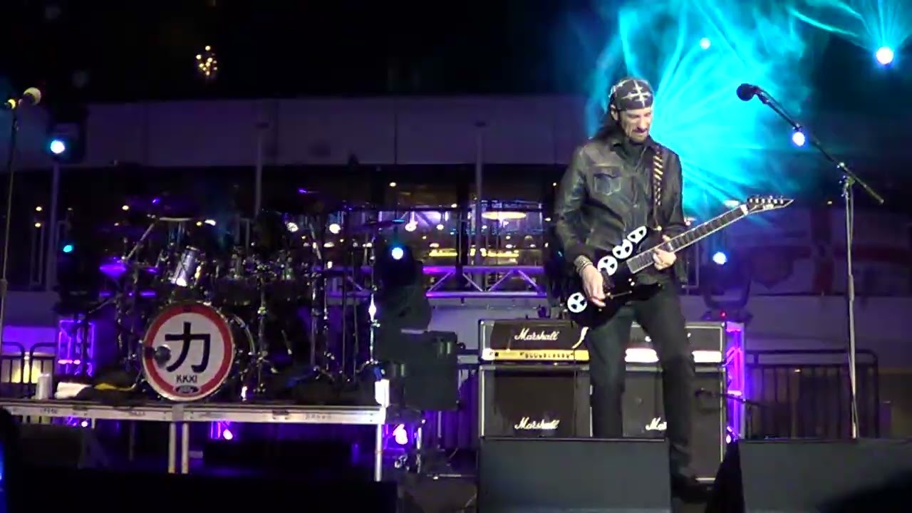 Bruce Kulick - 2022-10-27 - KISS KRUISE XI week1 show2