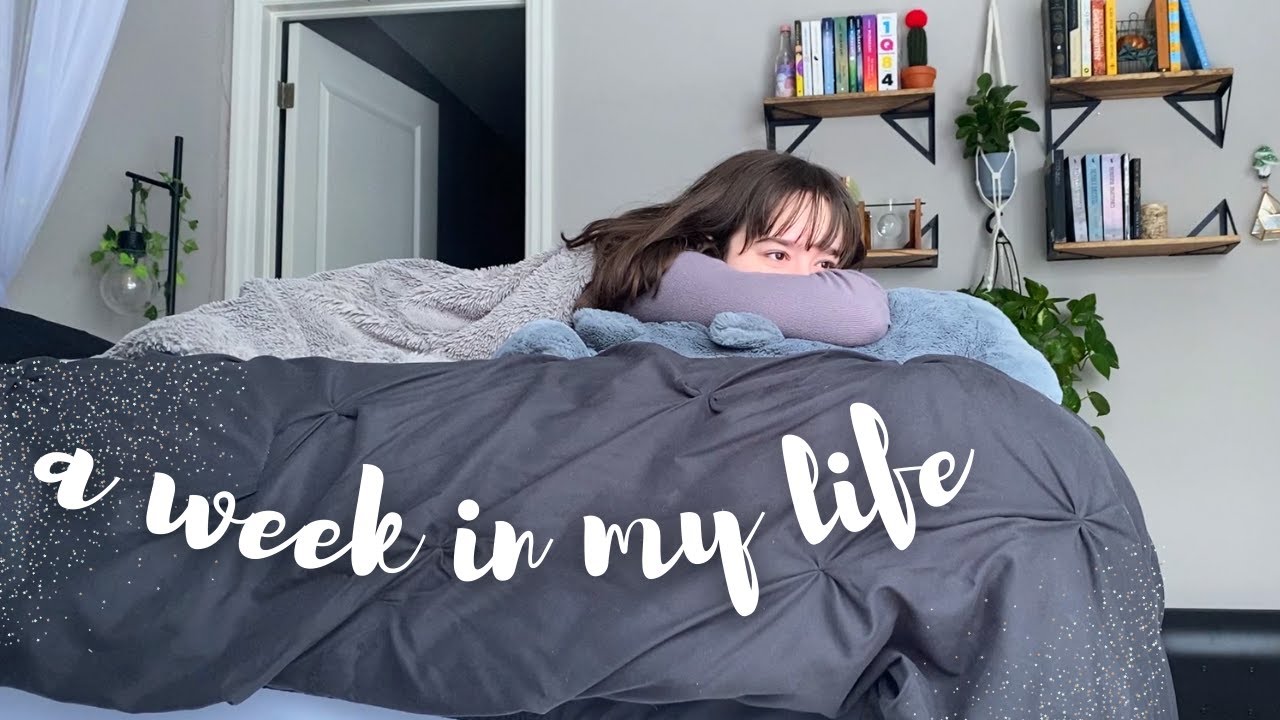 zoom school, slow days at home reading, finishing eye of the world | WEEK IN MY LIFE vlog💻📚