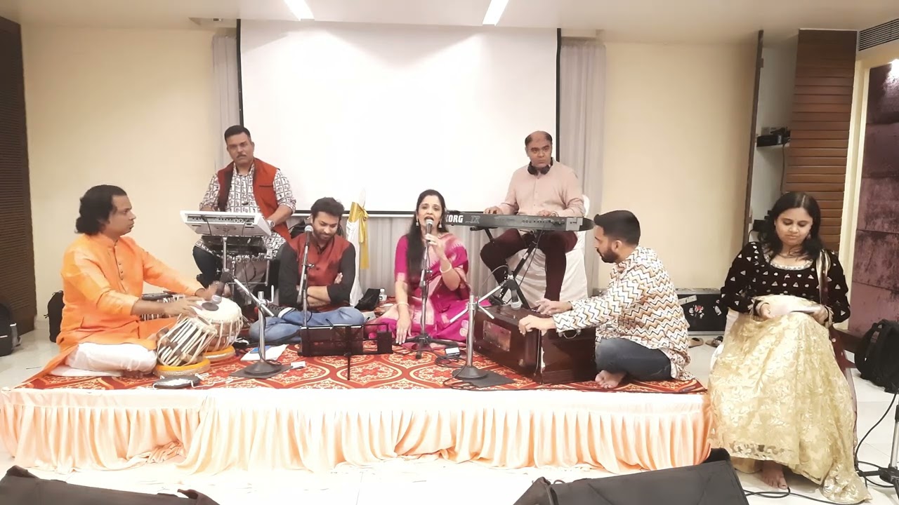 आइये मेहरबाँ  ||  Aaiye Meherbaan  || Live by Sampada Walvekar