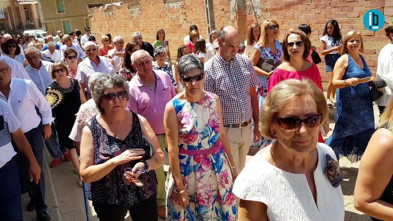 Procesion en las fiestas de Santiago en Santa Cristina de la Polvorosa