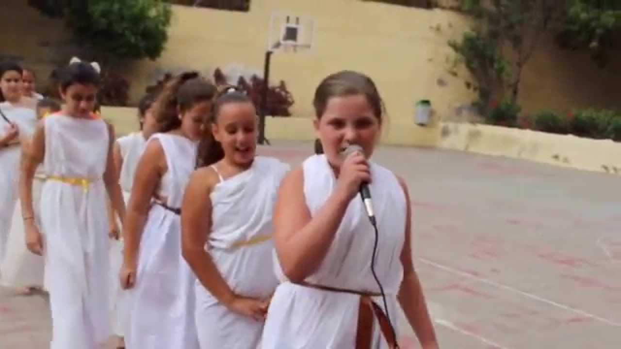 Opening our Mini Olympics at Pintor Manolo Millares school