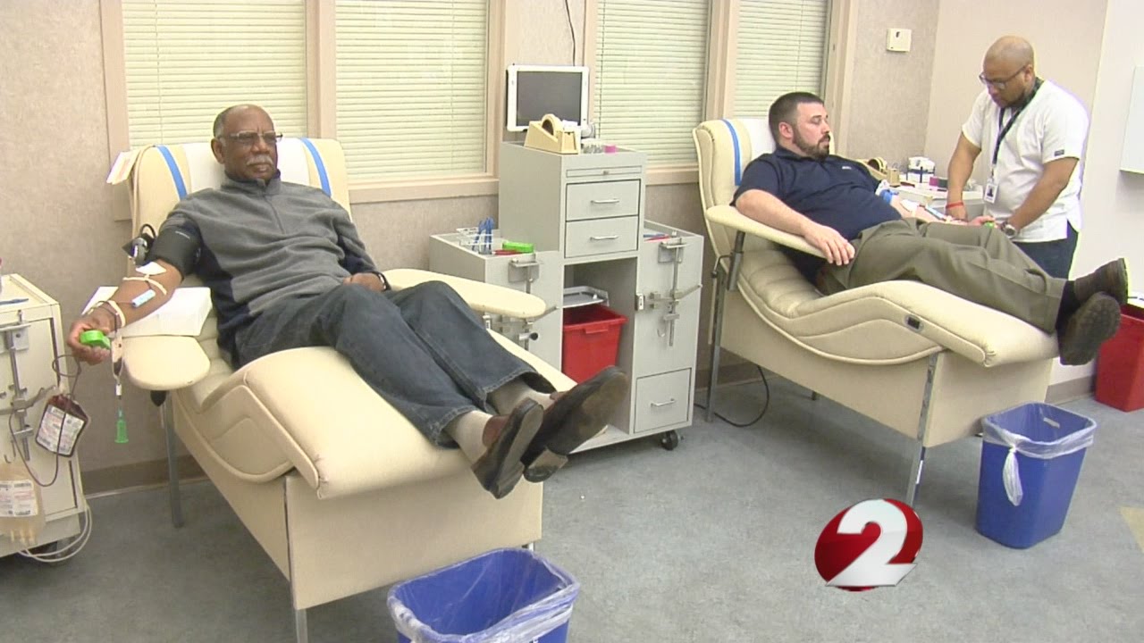 As baby boomers age, blood center looks to youth