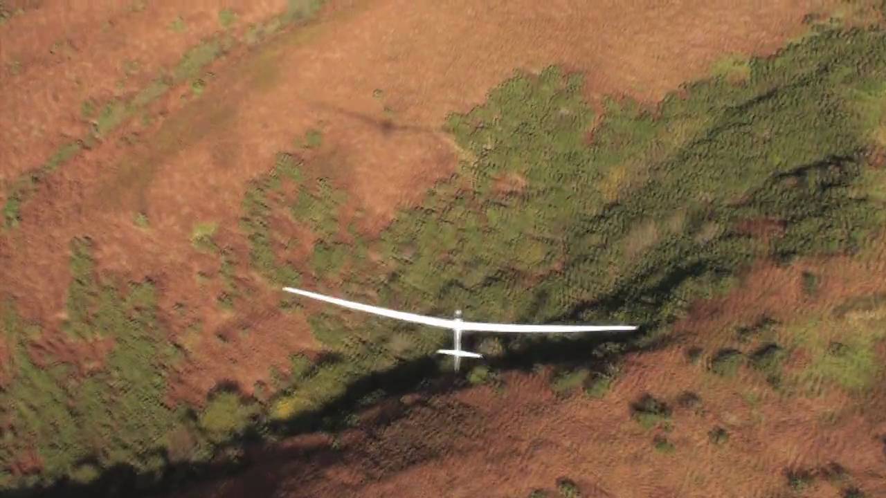ASH-25 the Albatross of gliders.