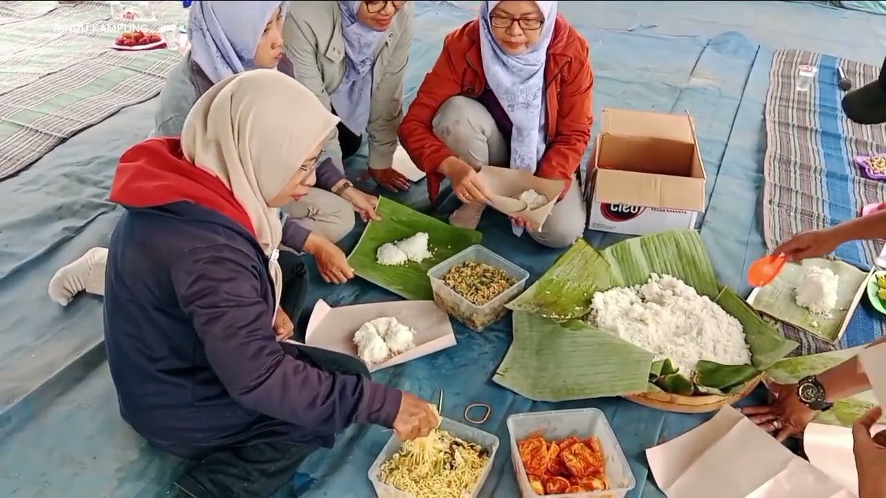 TRADISI KELEMAN // TASYAKURAN TANAMAN PADI BUNTING