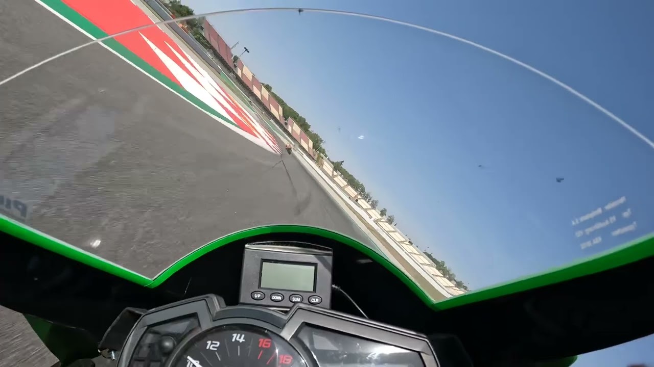 Circuit de Catalunya, Montmelo on board camara delantera Zx6R