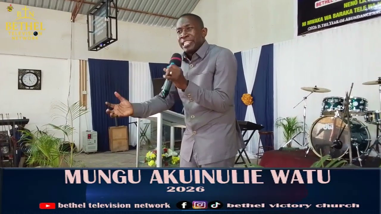 MUNGU AKUPE WATU SAHIHI .....