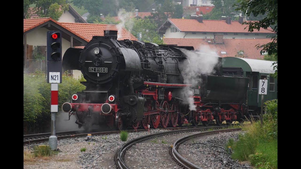 Dampflok BR 52 und V100 2100 mit dem Sonderzug auf der Oberlandbahn/Nördlingen-München-Tegernsee