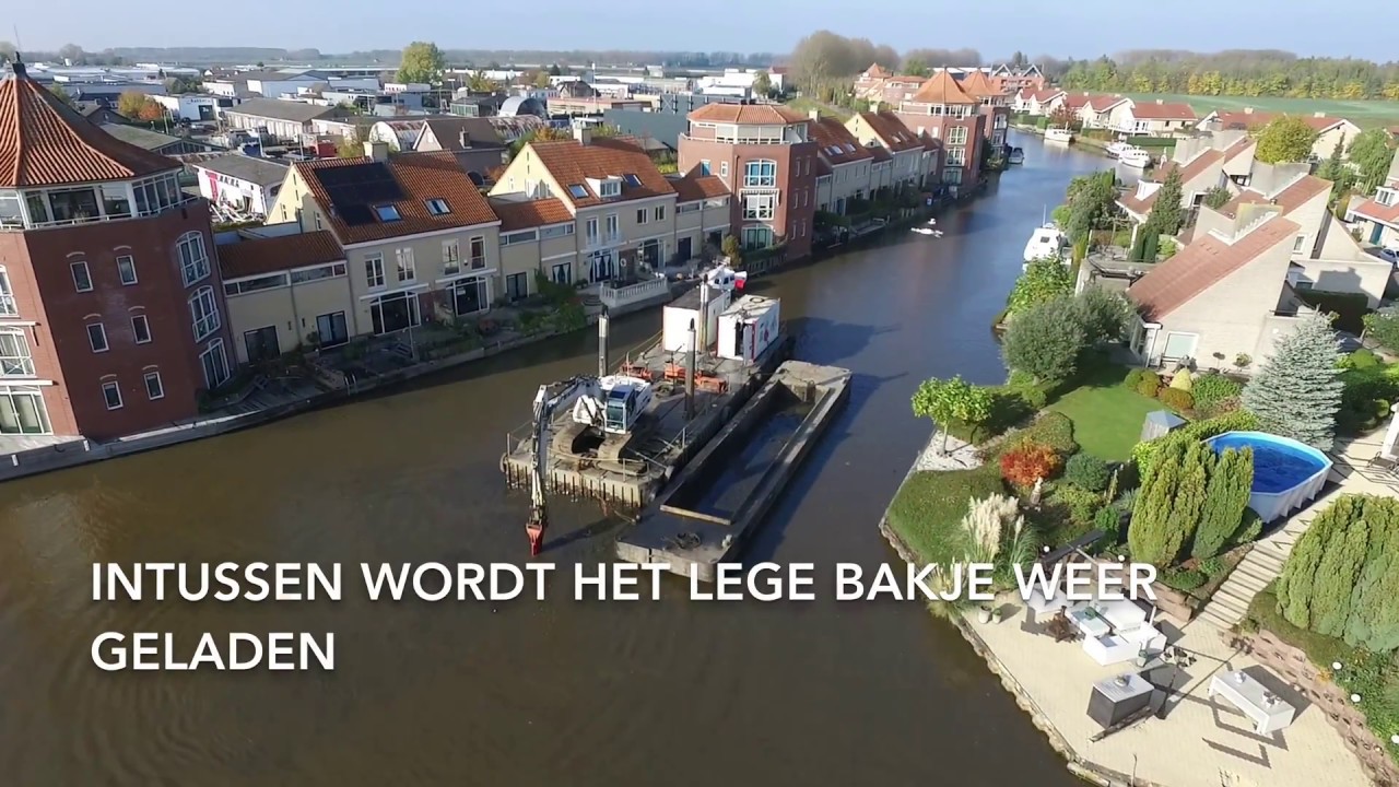 Baggeren Steenbergen door Aannemingsbedrijf van der Lee BV