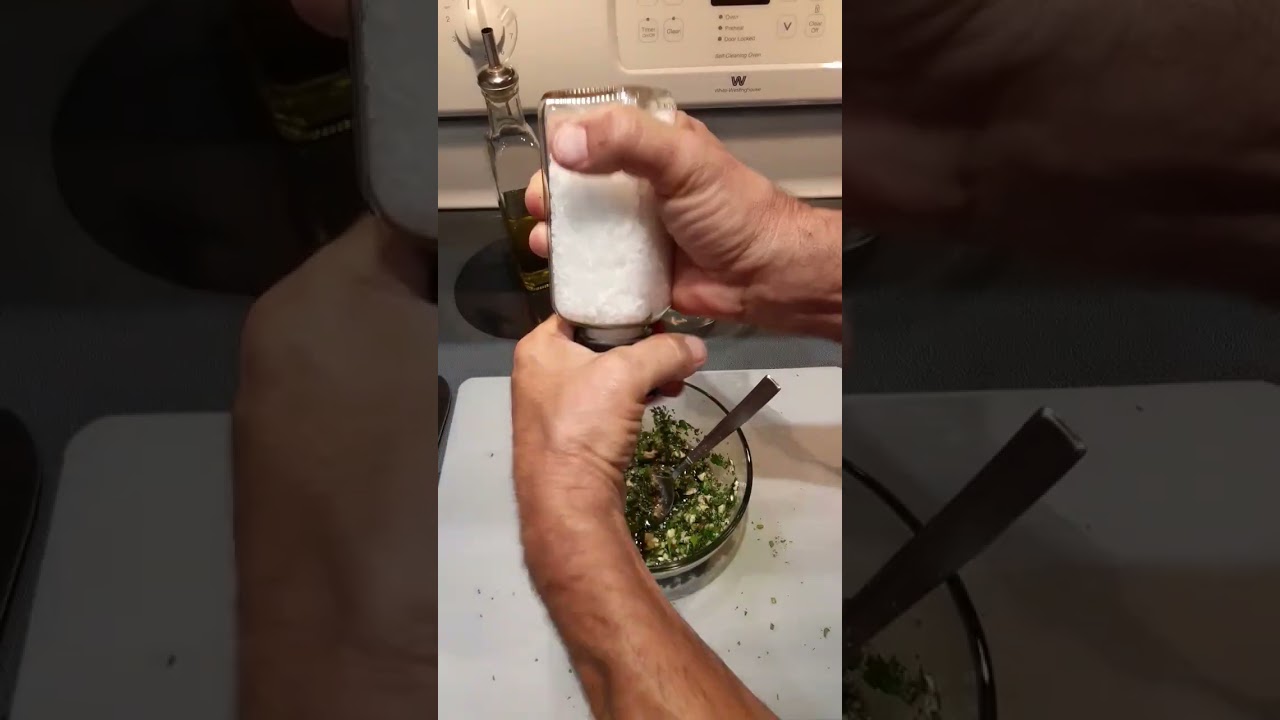 Simple Chimichurri sauce for steak