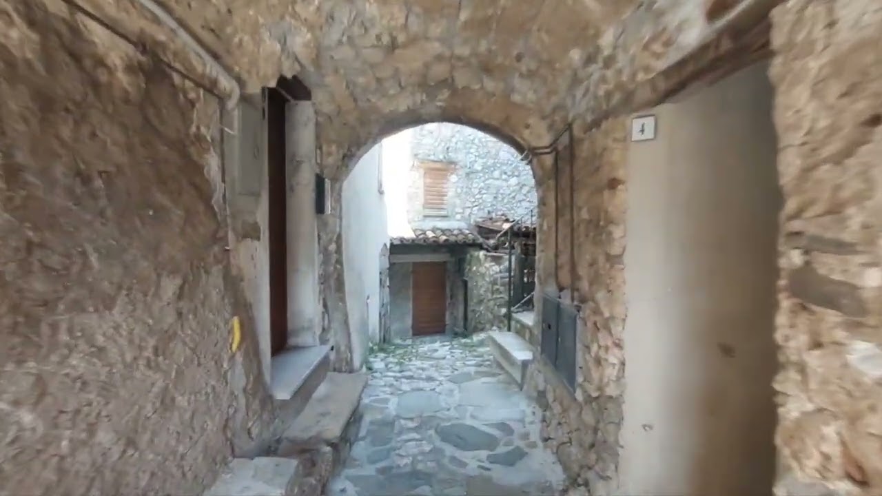 WALKING TOUR PIETRACAMELA ITALY