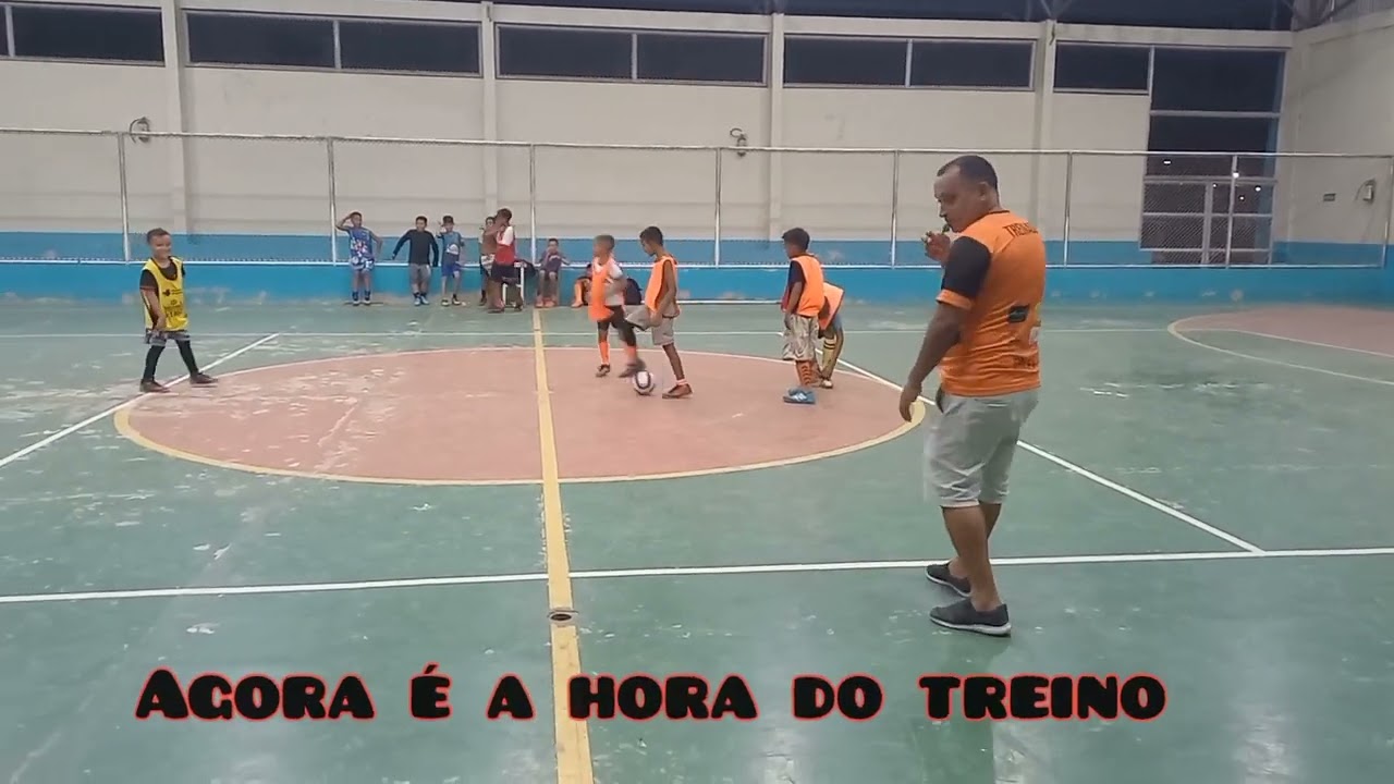 HOJE FOI DIA DE BOLA ⚽️ X2 E UM TREINO NA ESCOLINHA RENASCER