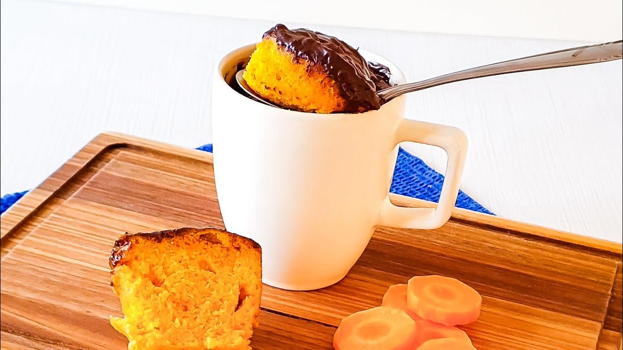 BOLO DE CENOURA DE CANECA SUPER FÁCIL