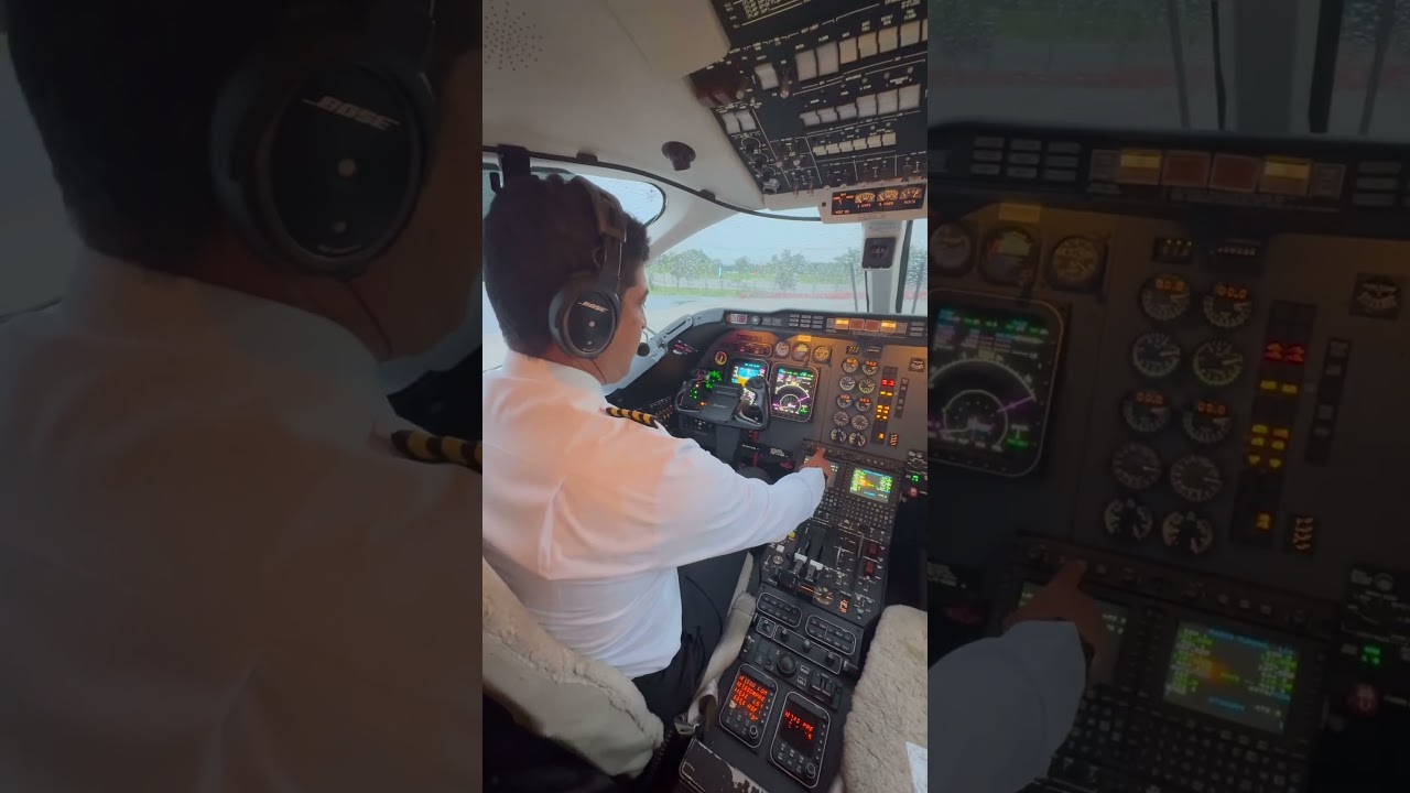 hawker 400 XP ✈️ Aeroporto internacional de Bras&iacute;lia CMTE sergio #aviao #aviation #avioes #piloto