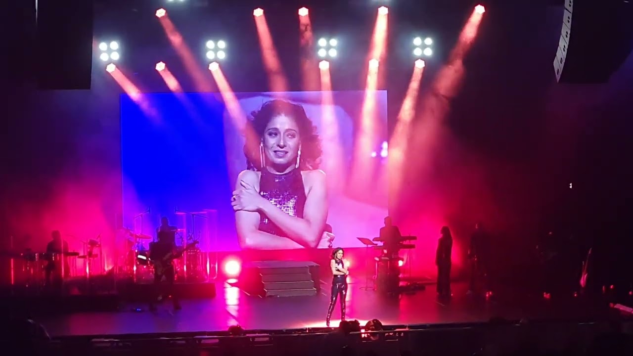 Sunidhi Chauhan Live Performance in Sydney 2024 | Be Intehaan |