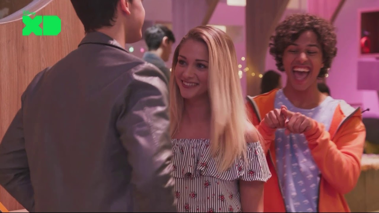 Disney 11 | Delfina and Lorenzo in love?