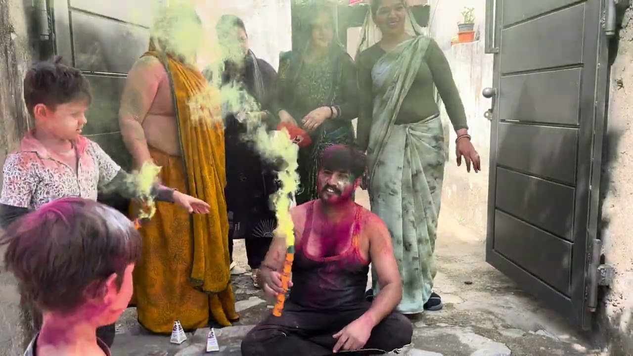 holi