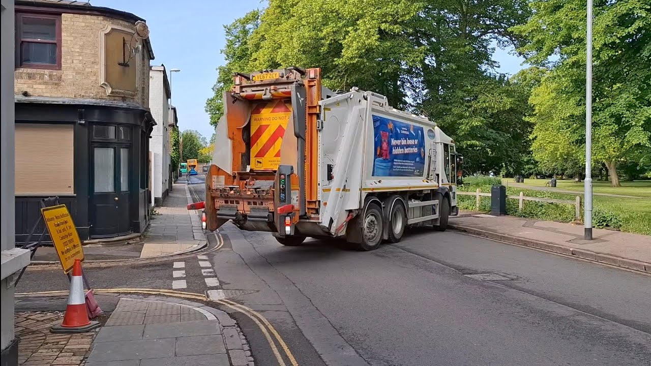 (Bin Lorry challenge day 11) Green, blue and trade bin collections from today