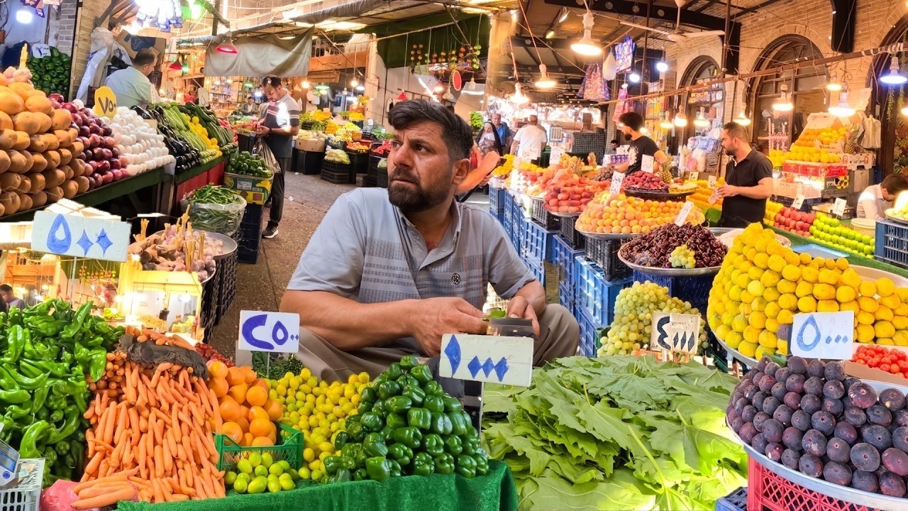 KURDISTAN&rsquo;S CRAZIEST BAZAAR 🇮🇶 | $1 Street Food Tour in Slemani