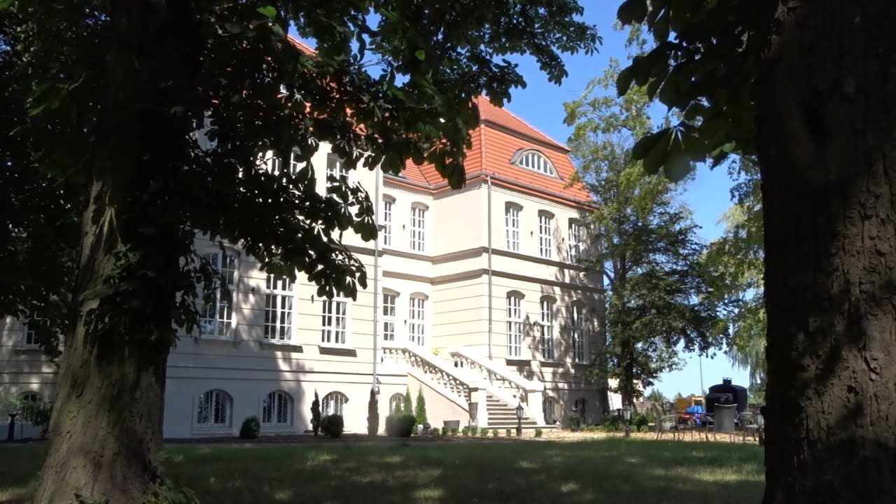 Zabytki gminy Kołbaskowo. Odcinek 8 - Pałacyk w Rajkowie