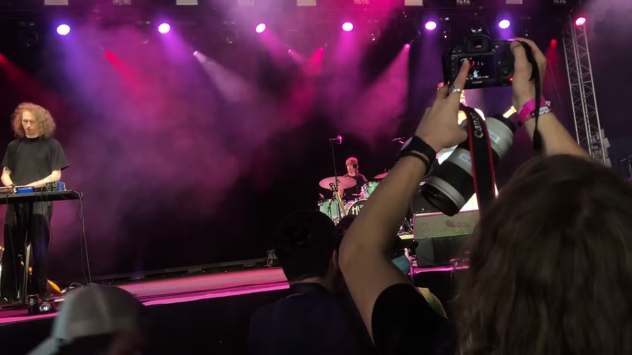 Heidi Curtis - Never On Time (Live at Neighbourhood Weekender 2023) [Clip]