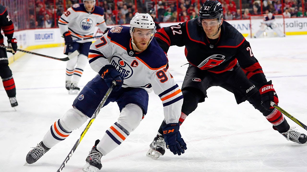 Connor McDavid Playing On Rookie Mode