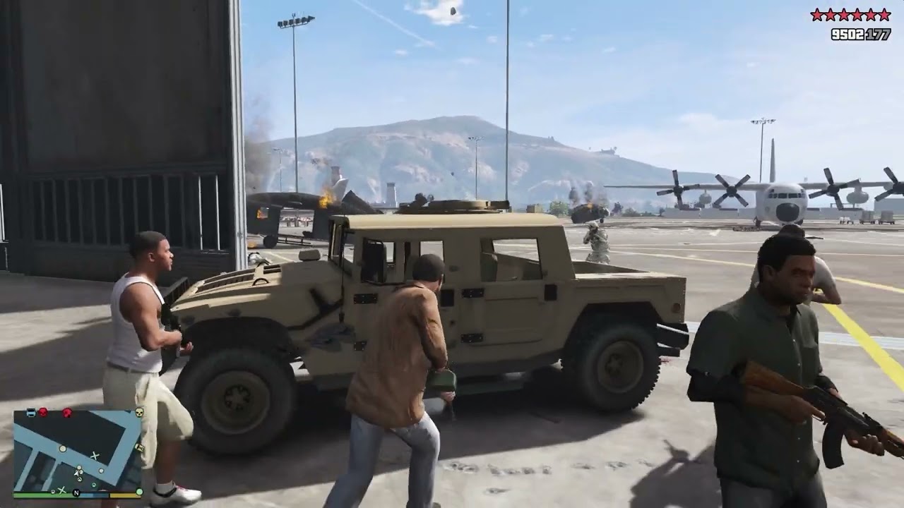 GTA V: Michael, Franklin, Trevor, Lamar 10 Star Fort Zancudo Cop Battle + Escape