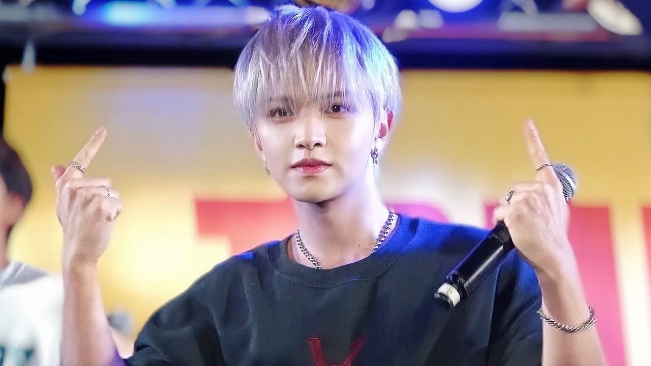 [BAE173 빛 직캠4K]251202 왜 이러니 (What's wrong) @TOWER RECORDS SHIBUYA EVENT  - BIT 노민재 FANCAM