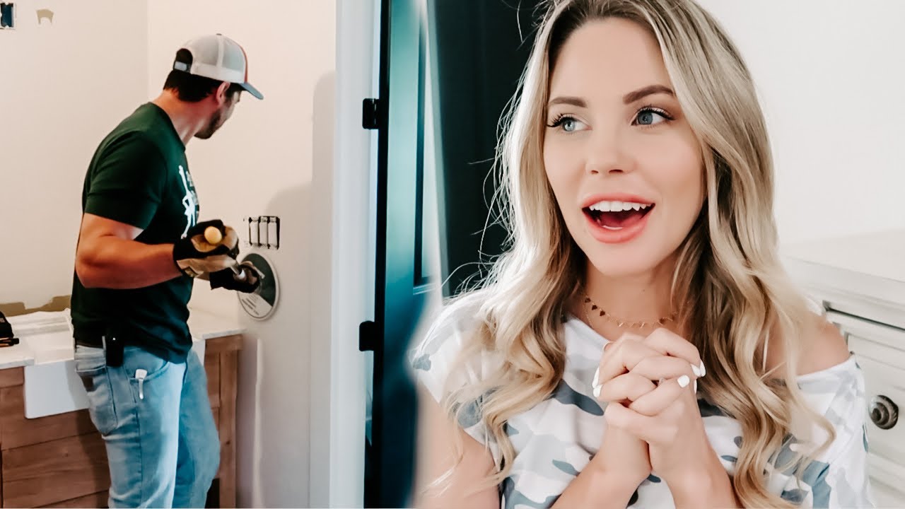 WORKING ON OUR NEW HOUSE! MAGNOLIA HOME GRASSCLOTH WALLPAPER INSTALLATION | Aaryn Williams
