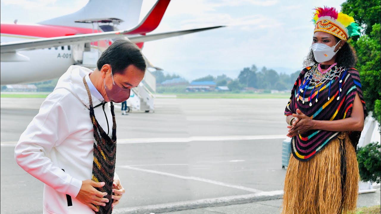 Presiden Jokowi Tiba di Jayapura, 1 Oktober 2021