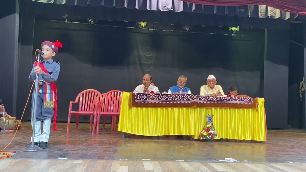 आम्ही असेही छान बोलतो💐