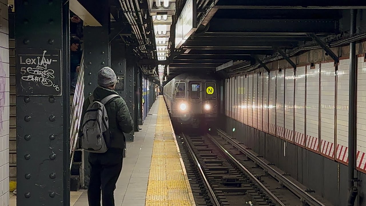Wrong Railing Brooklyn Bound R68A N Train Arriving and Leaving Lexington Avenue 59st