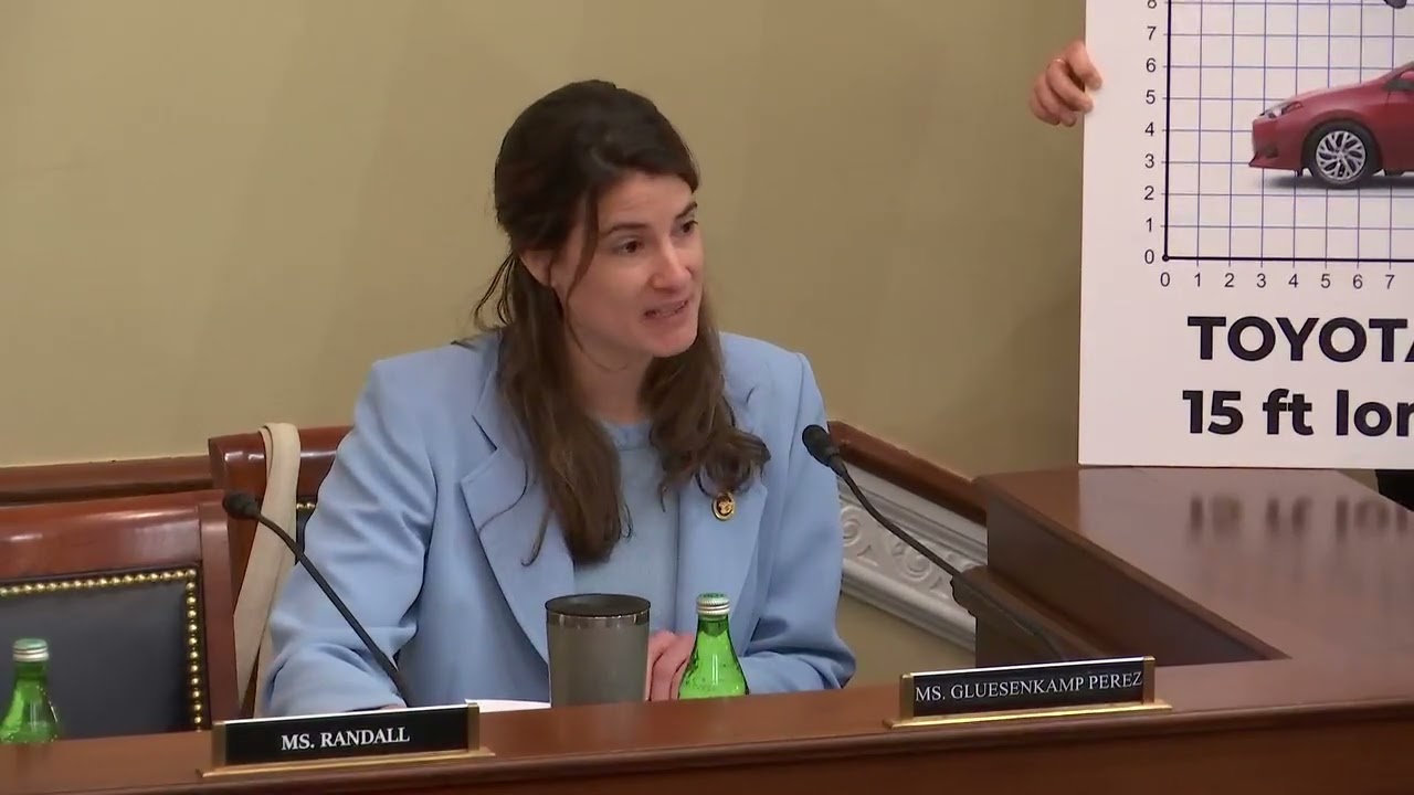 Gluesenkamp Perez Questions Witnesses at Hearing on Sea Lion Removal Strategies