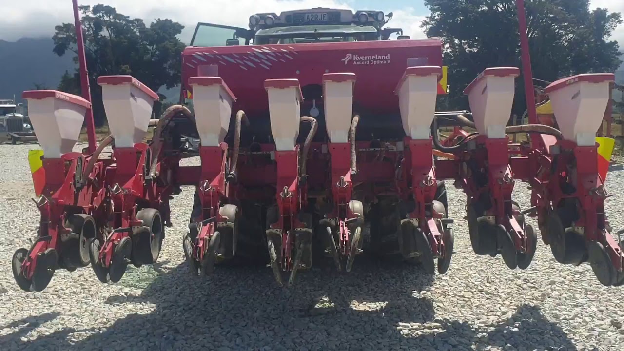 R115839 - Kverneland Precision Seed Drill