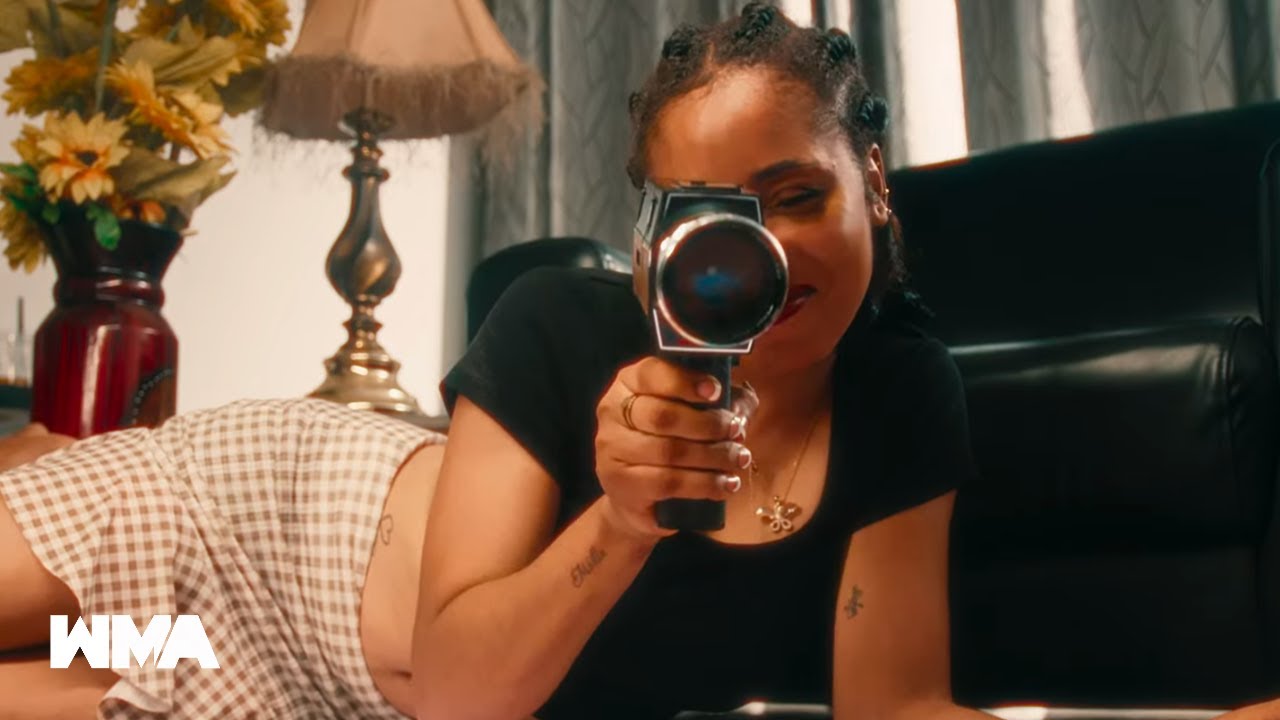 JAGUAMAN- Zanzibar feat @GallyGarvey (Official Music Visualizer)