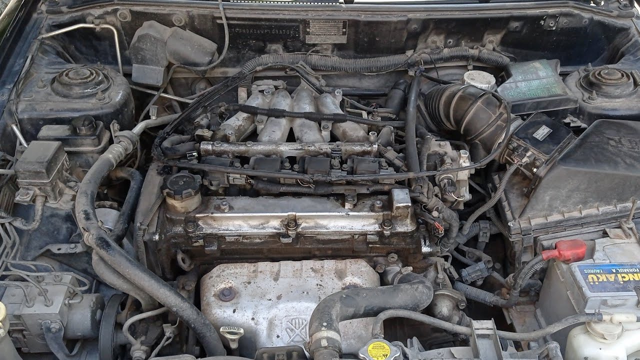 Mitsubishi Carisma 1.8 GDI 99 model bakım söküm aşaması 1