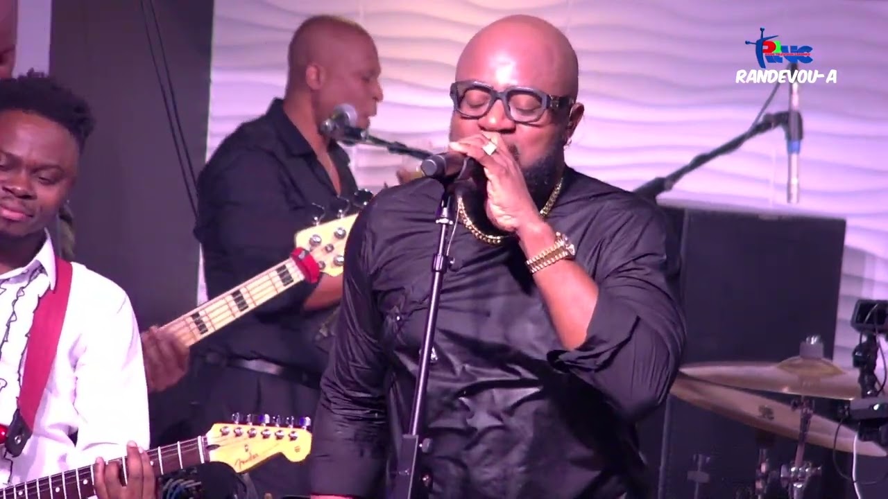 Nu Look (Arly Lariviere) | Poukisa Live Boston Vincent's 11/26/22