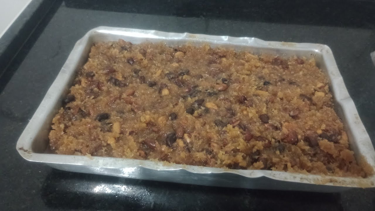 Cocada de coco com amendoim / quebra queixo 