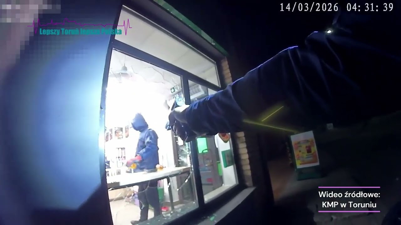 🚨 Scena jak z filmu! Policja z bronią vs sprawca z młotkiem - MAMY NAGRANIE | Toruń Wrzosy